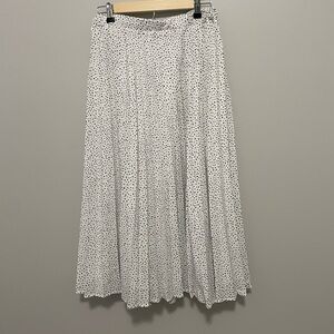 Pleated Maxi Skirt Size Medium